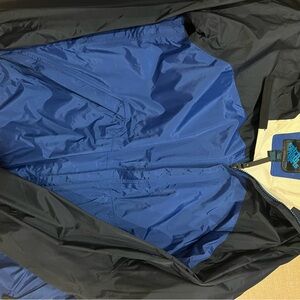 NEW Men's EMS rain jacket size L